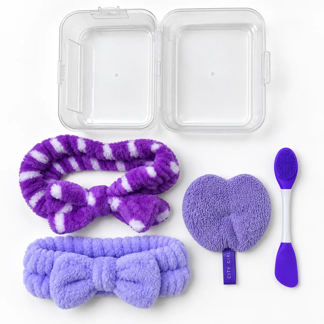 Set de belleza facial en tonos lilas con estuche